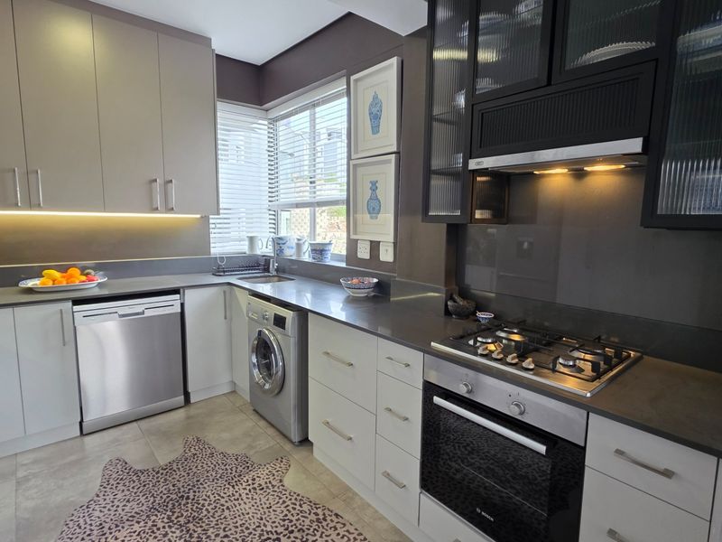 Exceptional Apartment... Rooftop Garden... Private Swimming Pool !!! - Photo 9