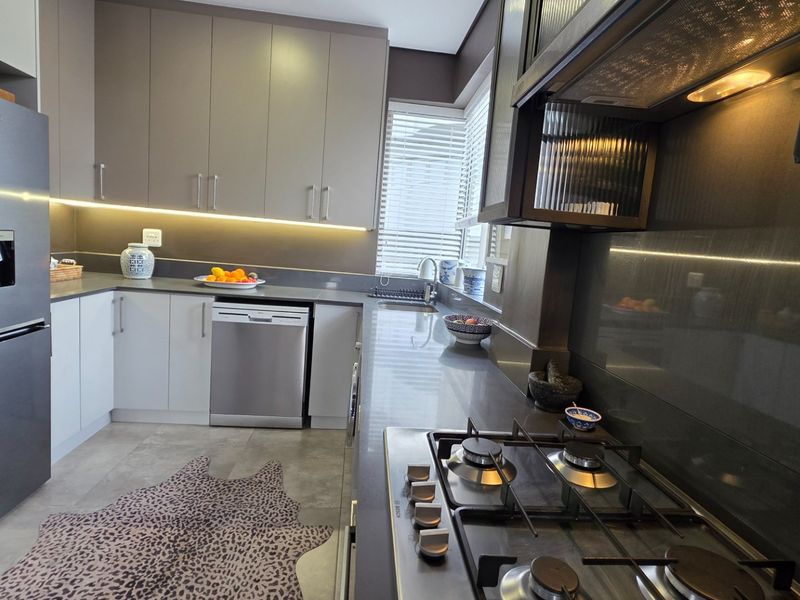 Exceptional Apartment... Rooftop Garden... Private Swimming Pool !!! - Photo 10