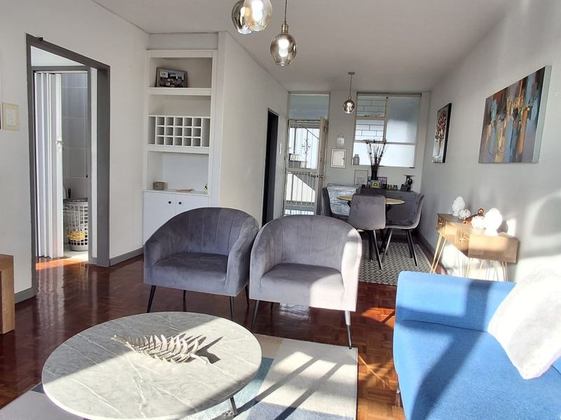 MODEL 1 BEDROOMED YUPPY APARTMENT - Photo 2