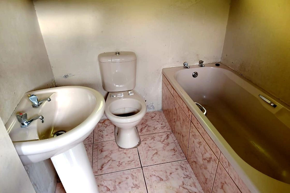 3 Bedroom House for Sale in Mdantsane - Photo 5