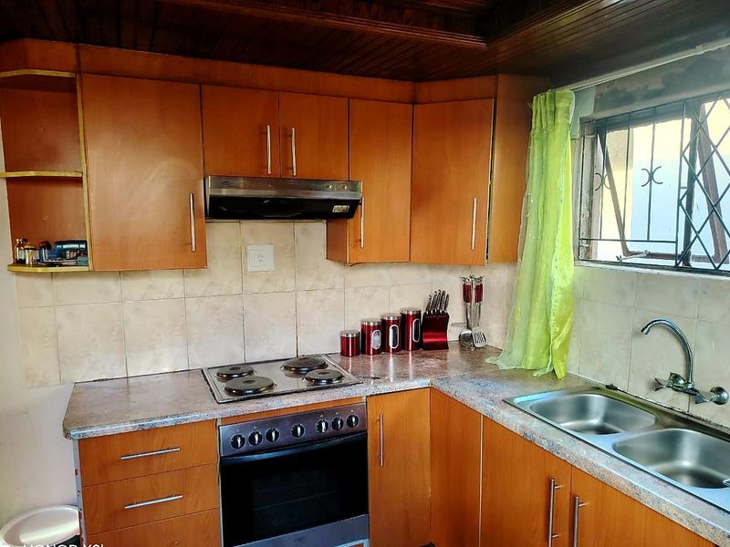 3 Bedroom House for Sale in Mdantsane - Photo 2