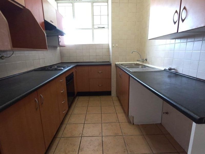 Your Next Investment: A Spacious, Secure Apartment in Sandton - Photo 10