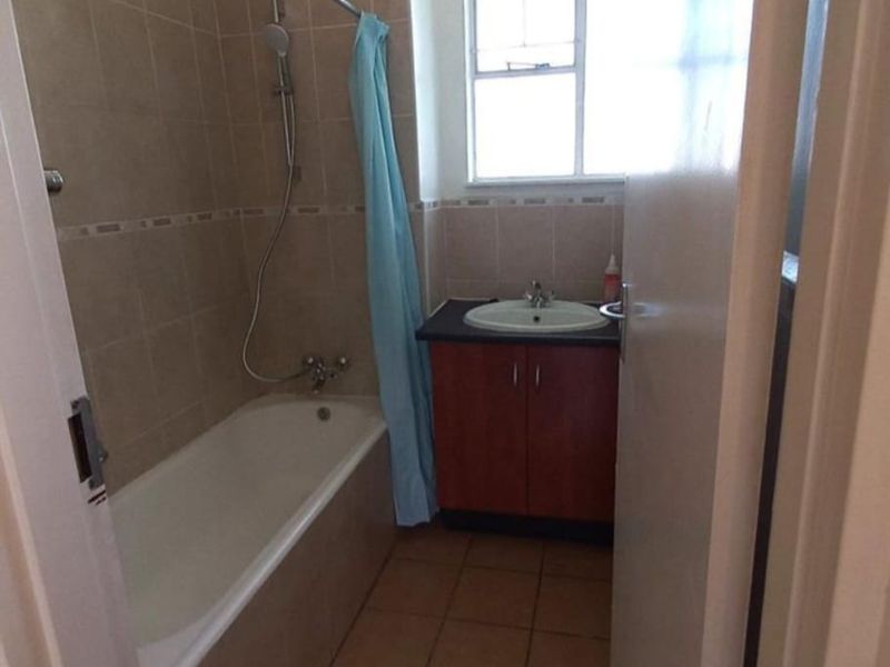 Your Next Investment: A Spacious, Secure Apartment in Sandton - Photo 7