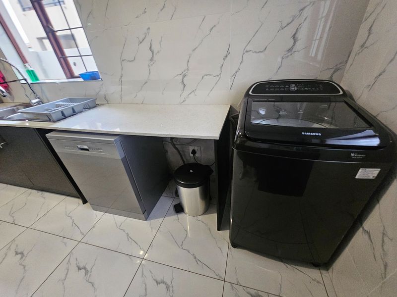 Modern 4 Bedroom 2.5 Bathroom House + Heated Pool for Sale in Silverstone Country Estate - Photo 10