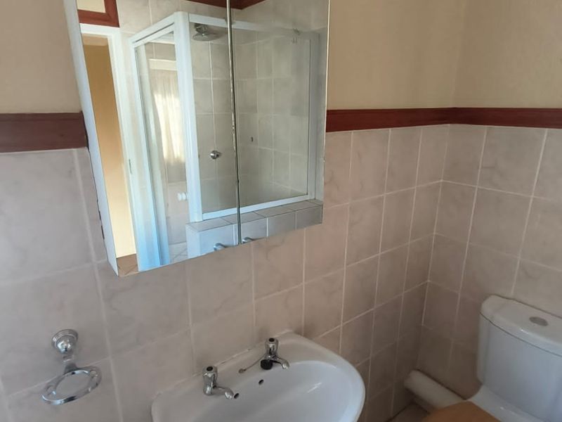 2 Bedroom Townhouse La Montagne Pretoria - Photo 8