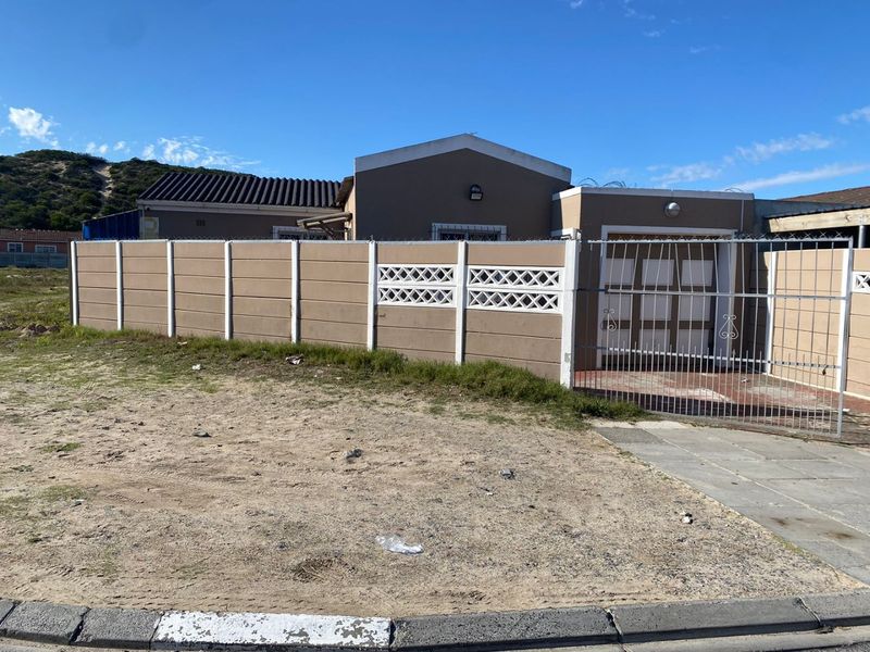 2 Bedroom home to rent in Rocklands - Photo 2