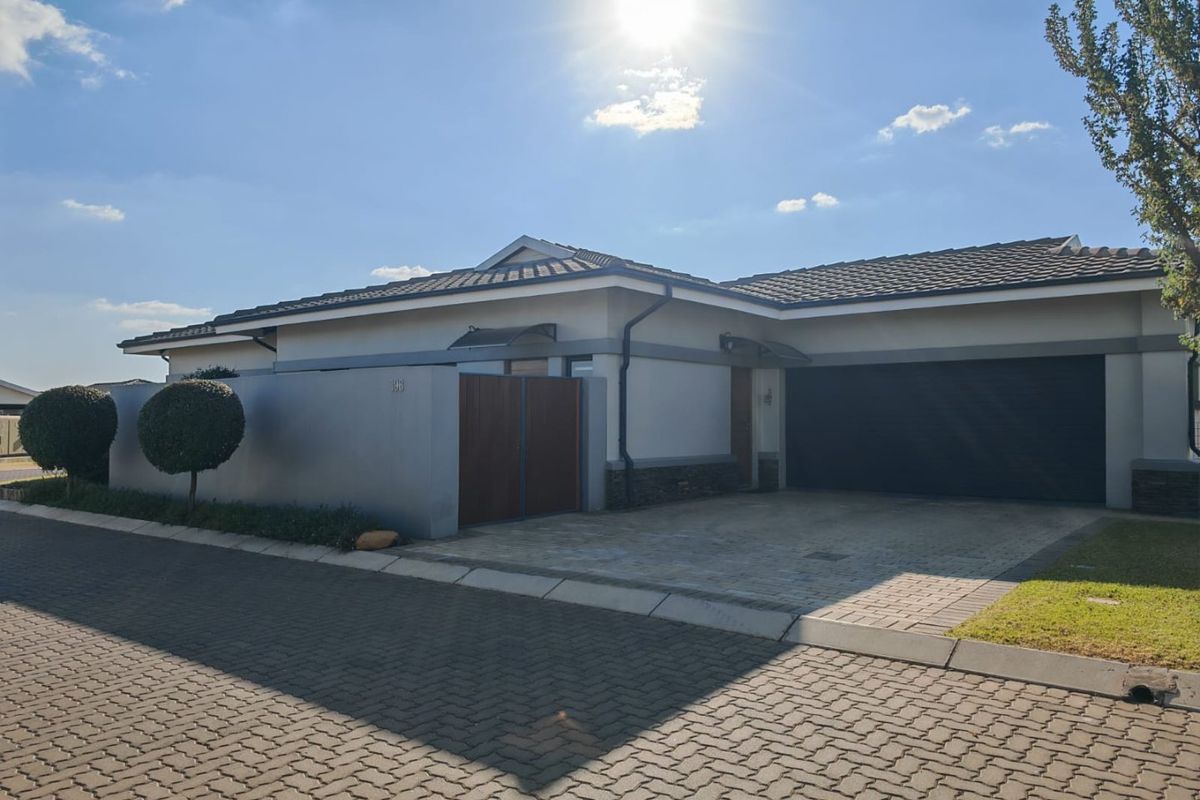 Unrivalled Serenity and Luxury at Eastlands Mature Lifestyle Estate - Photo 3