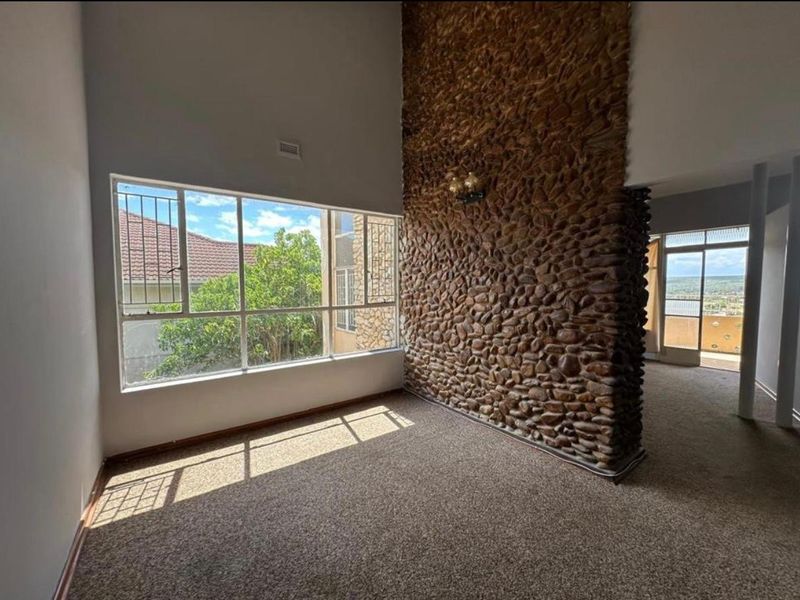 MAKE THIS HOUSE YOUR HOME!!! - Photo 8