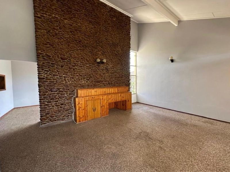 MAKE THIS HOUSE YOUR HOME!!! - Photo 6