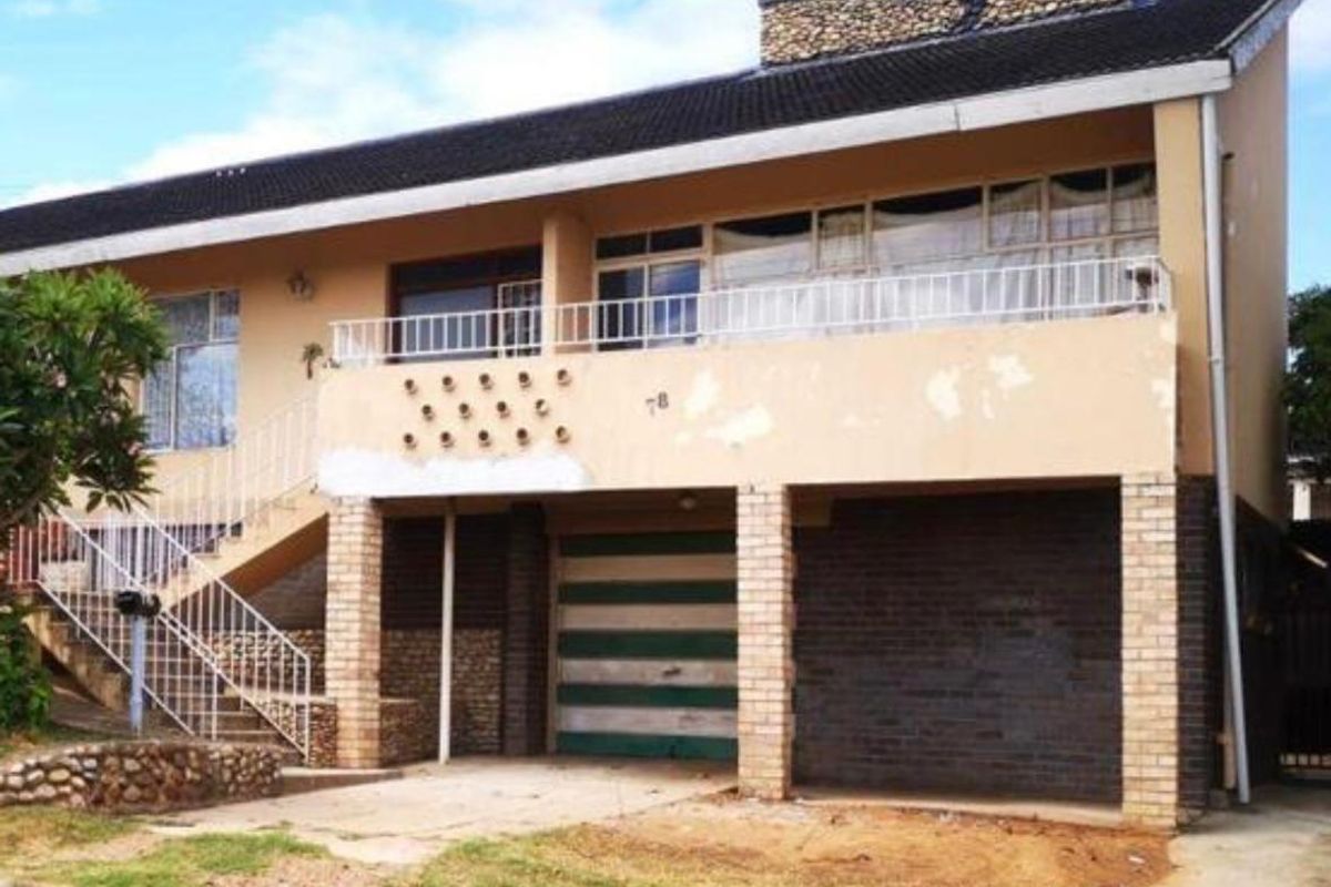 MAKE THIS HOUSE YOUR HOME!!! - Photo 2