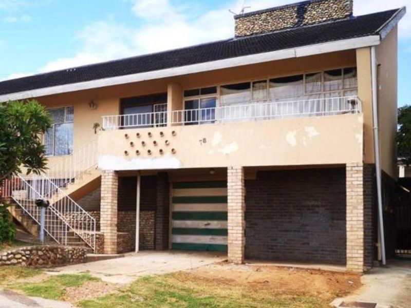 MAKE THIS HOUSE YOUR HOME!!! - Photo 2