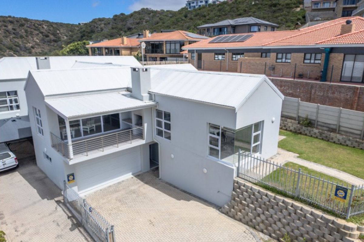 Breathtaking Ocean Views | Modern Luxury | Coastal Investment Opportunity - Photo 2