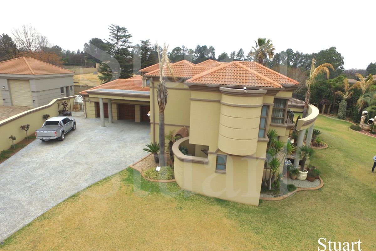 Luxury Riverside Sanctuary – A Masterpiece of Design and Comfort - Photo 5