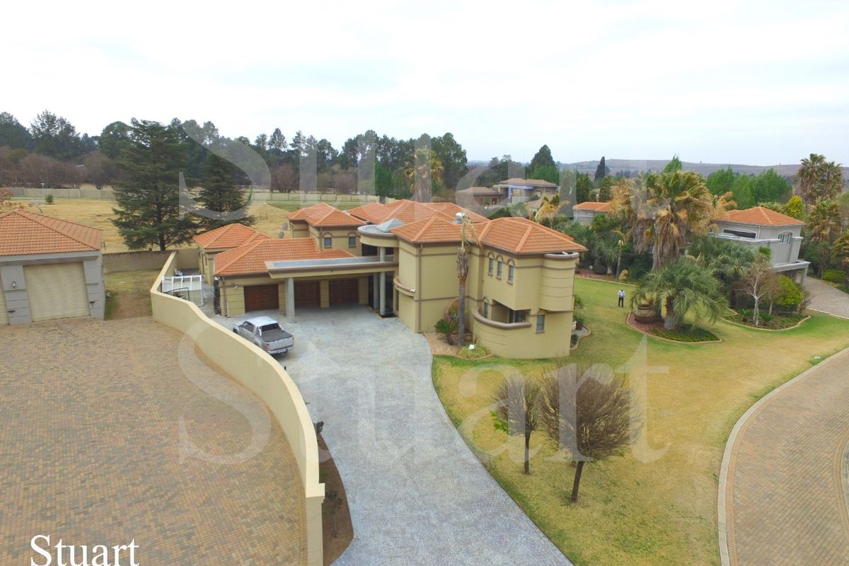 Luxury Riverside Sanctuary – A Masterpiece of Design and Comfort - Photo 4