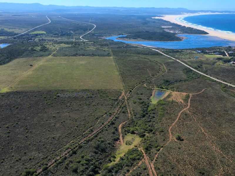 DEVELOPMENT OPPORTUNITY IN JEFFREYS BAY - Photo 1