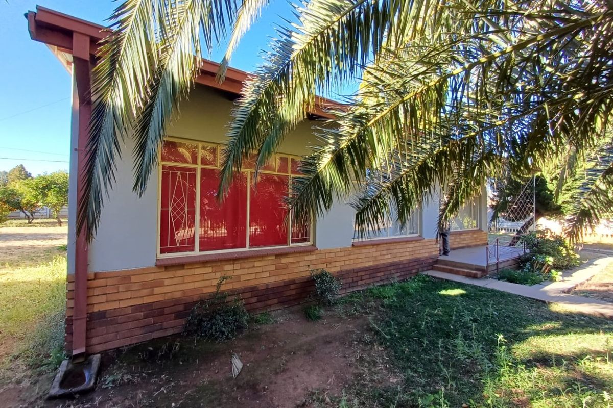 Charming and Affordable Family Home in Roosheuwel, Klerksdorp - Photo 5