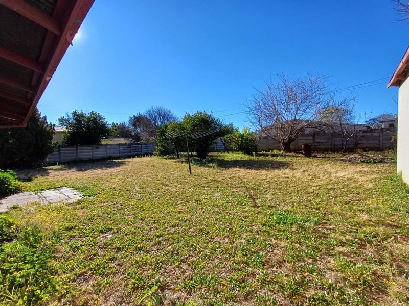 Charming and Affordable Family Home in Roosheuwel, Klerksdorp - Photo 6