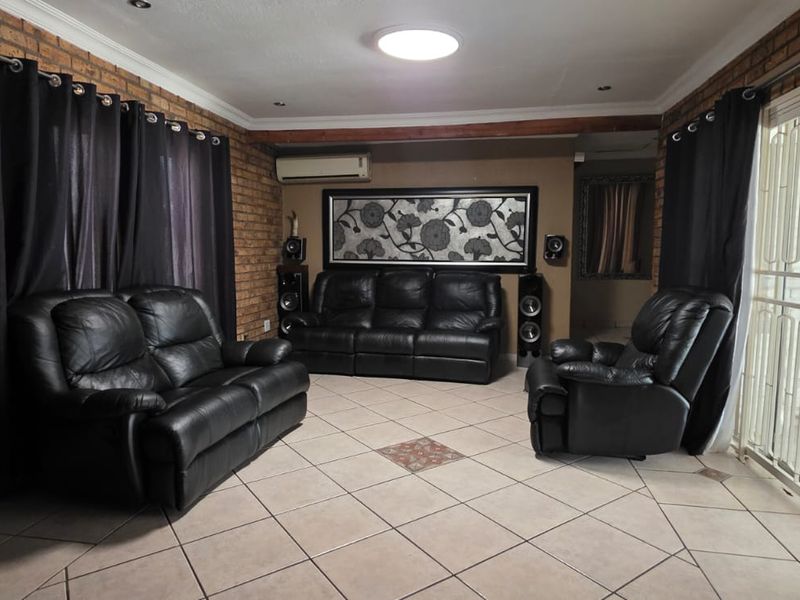 Family Home in Beyerspark - Photo 7