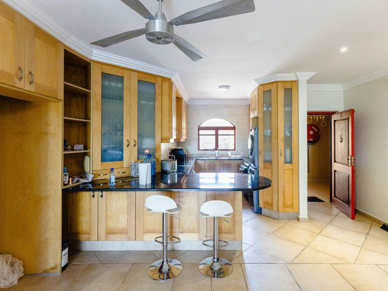 Pet Friendly Unit On The Beach In Shelly - Photo 8