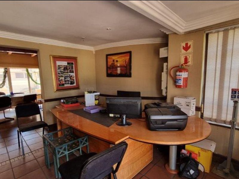 Prime Office Building – Hatfield (Approx. 1?650?m2 Erf | 550?m2 GLA) - Photo 3