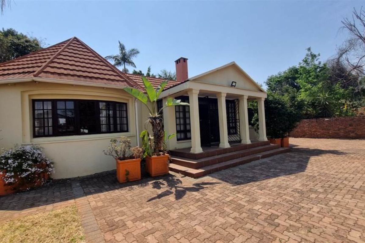 Prime Office Building – Hatfield (Approx. 1?650?m2 Erf | 550?m2 GLA) - Photo 5