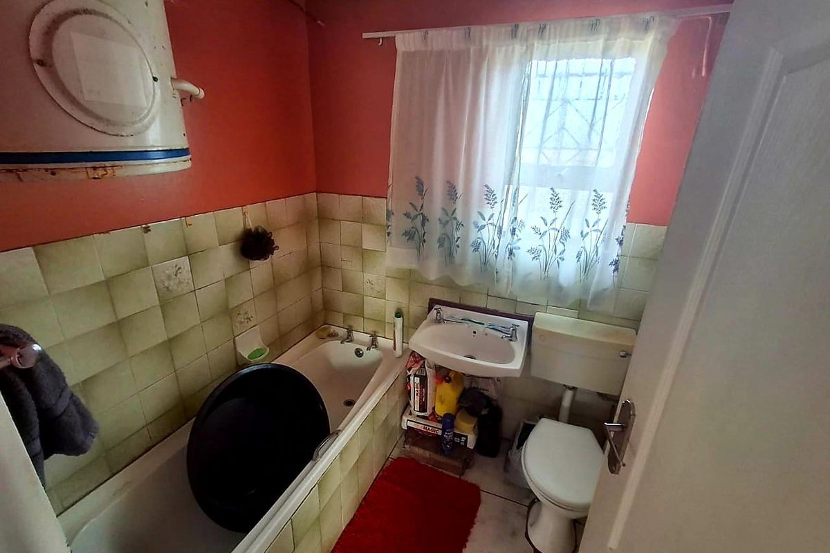 3 Bedroom House for Sale in Mdantsane - Photo 4
