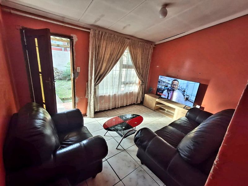 3 Bedroom House for Sale in Mdantsane - Photo 7