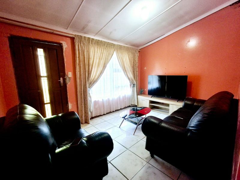 3 Bedroom House for Sale in Mdantsane - Photo 10