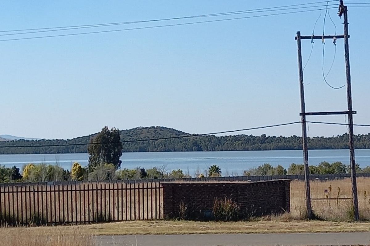 Eco Off-Grid Agricultural Stands  - Photo 4