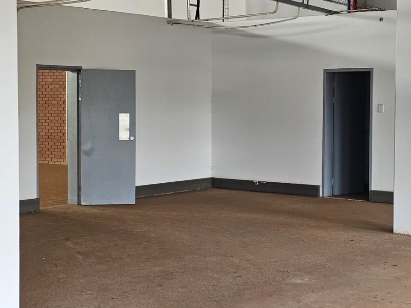 Boost Efficiency with Our Strategically Located Warehouses - Photo 4