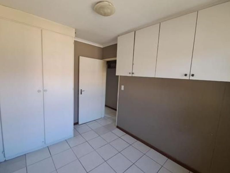 Spacious Three Bedroom Apartment For Sale - Photo 10