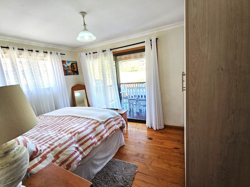 Charming Home in Dolphin Creek Golf Estate - R3 500 000 - Photo 9