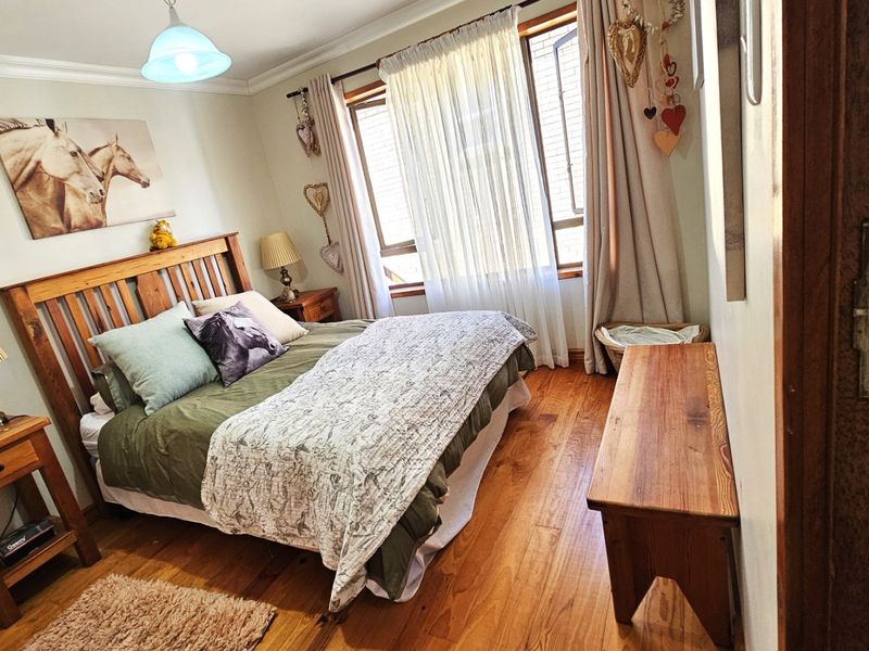 Charming Home in Dolphin Creek Golf Estate - R3 500 000 - Photo 7