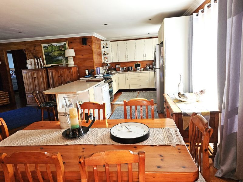 Charming Home in Dolphin Creek Golf Estate - R3 500 000 - Photo 4