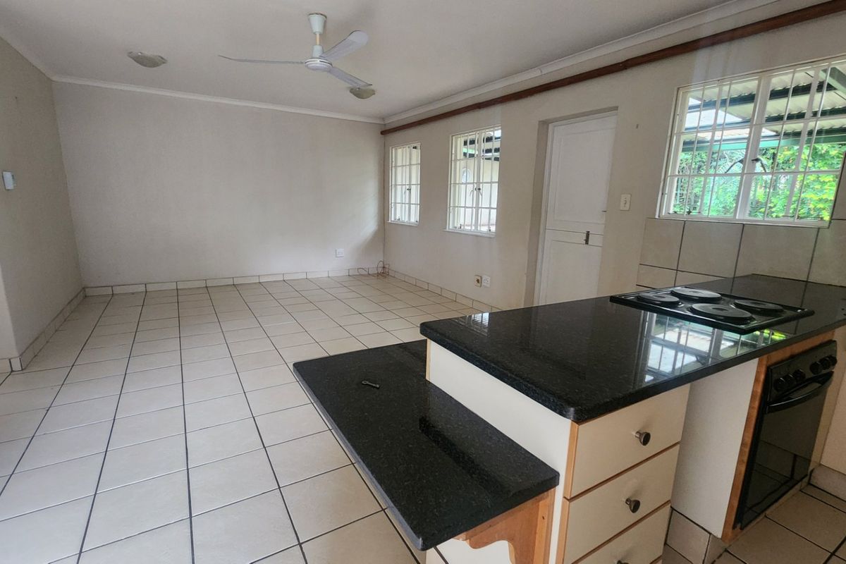 Gorgeous Investment With Tenants  - Photo 5
