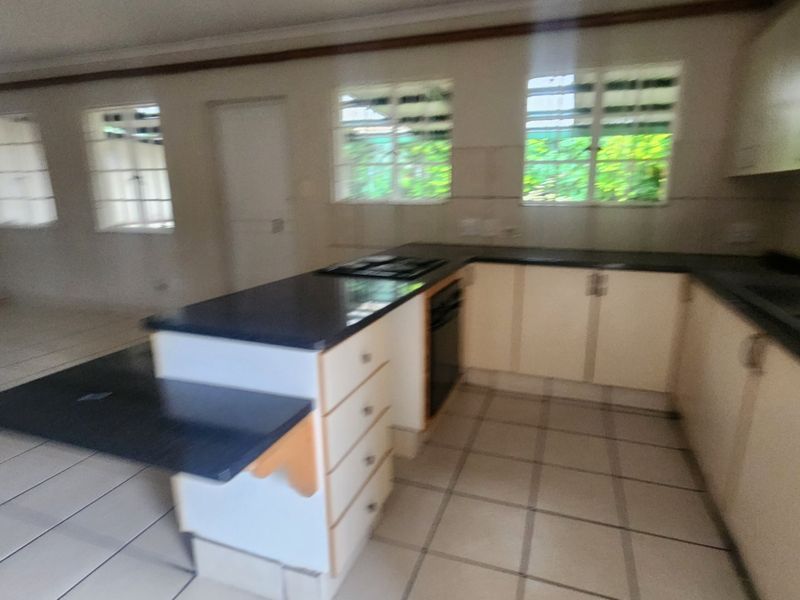 Gorgeous Investment With Tenants  - Photo 3