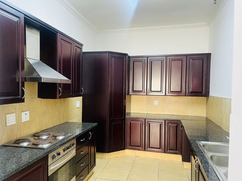 Spacious 2 Bed, 2.5 Bath Luxury Apartment in Portland Place - Thorn Valley Estate - Photo 6