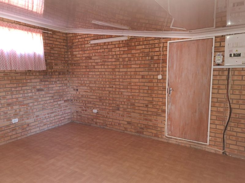 ONE BEDROOM GARDEN FLAT WILKOPPIES - Photo 6