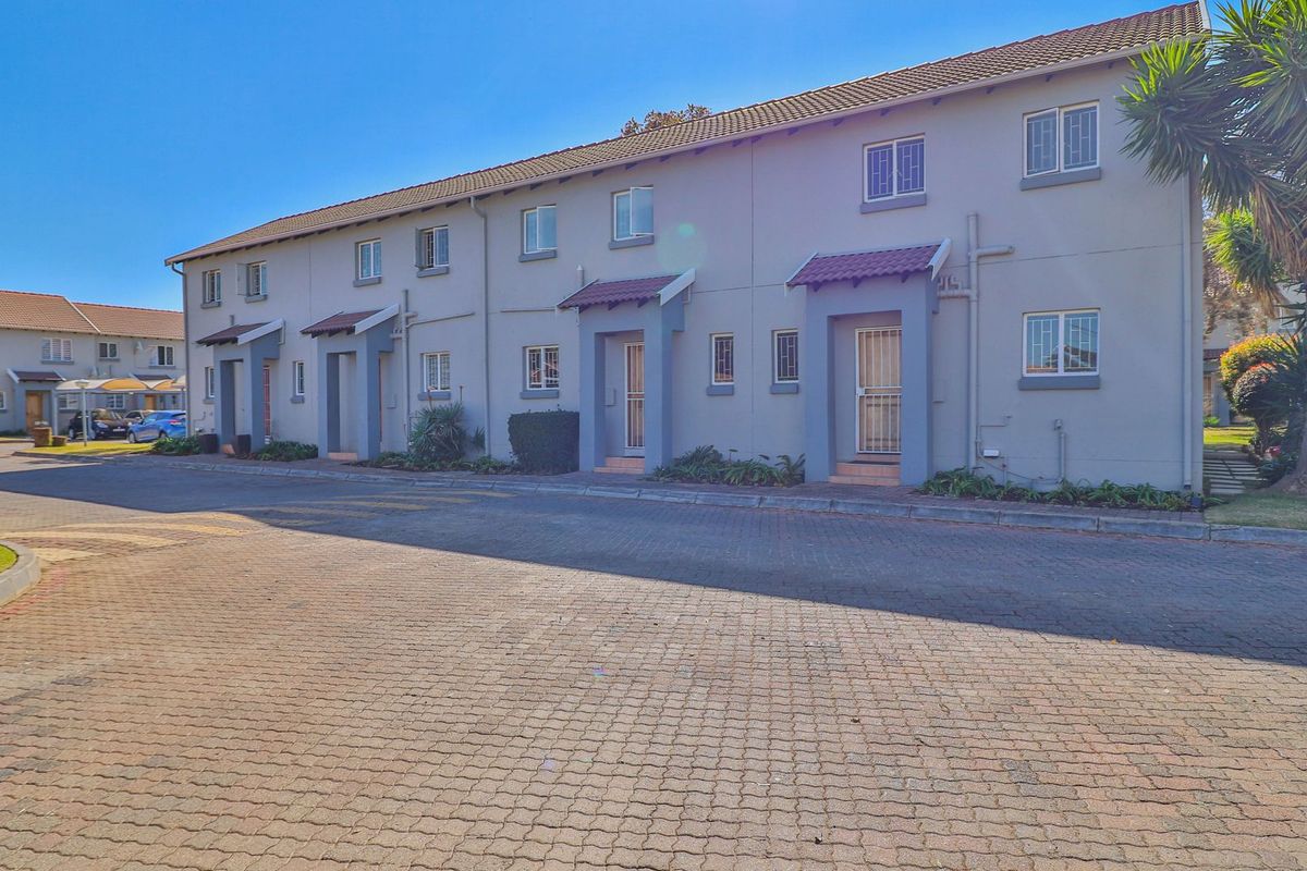 Lock Up and Go in Secure complex - Photo 2