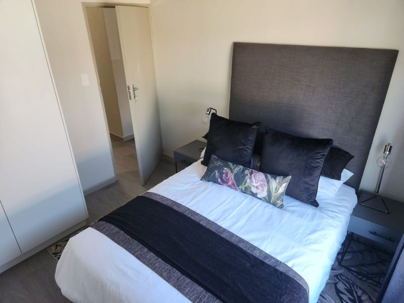 For Rent: Modern 2 Bedroom Townhouse – Bella Rosa, Akasia - Photo 5