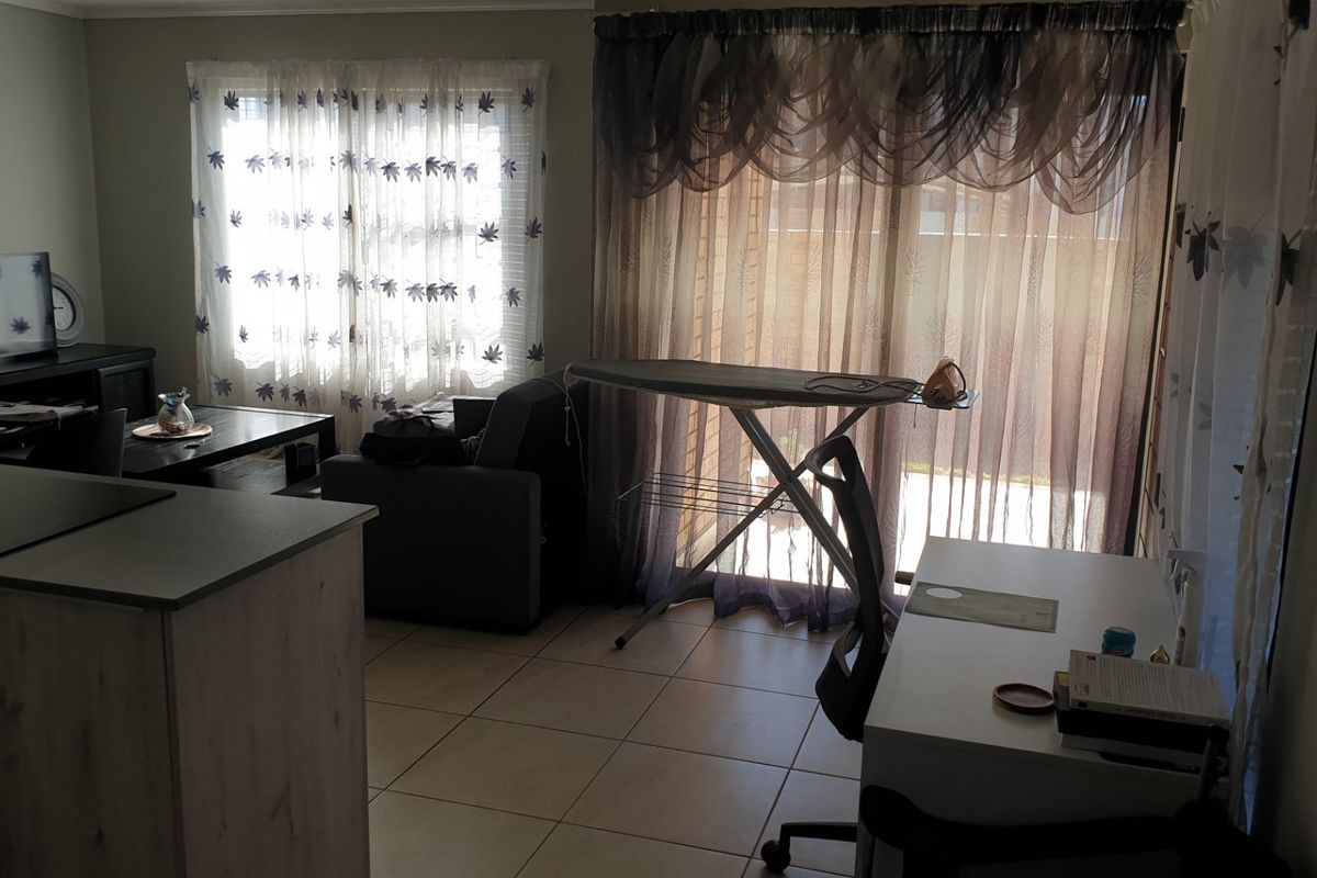 3 Bed Town house in Amberfield for Sale - Photo 4