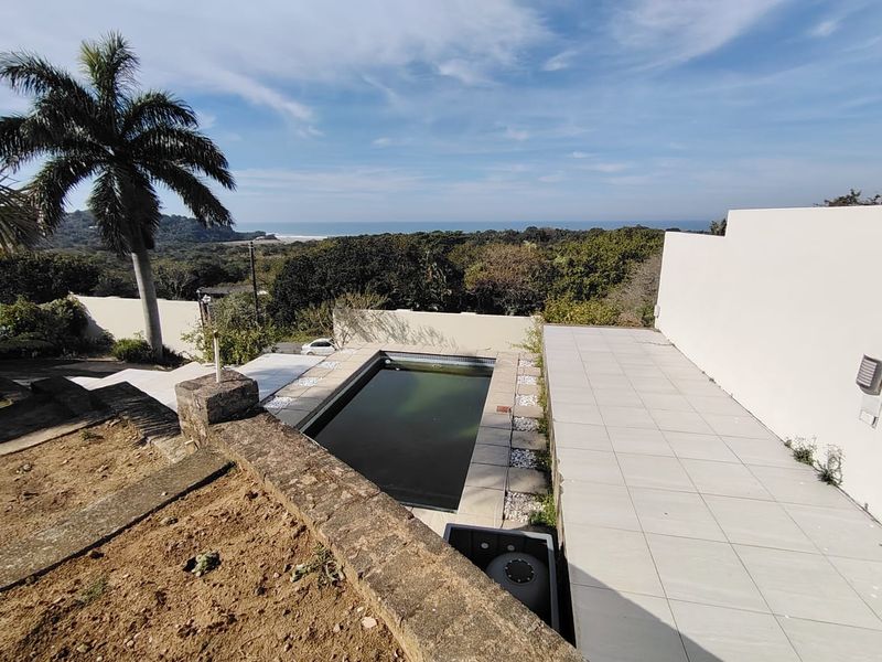 Versatile Freestanding Property with Incredible Sea Views – Endless Potential in Palm Beach, KZN South Coast - Photo 8