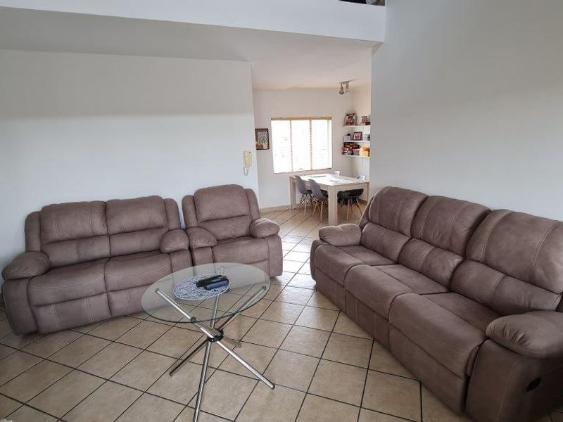 Two Bedroom Apartment with a Loft - Photo 8