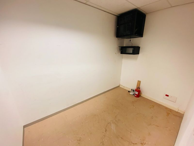 Prime Office Space To Let In Menlyn - Photo 8