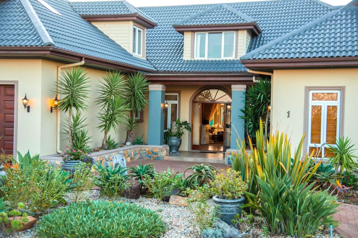 4 Bed House in Pezula Golf Estate for Sale - Photo 5