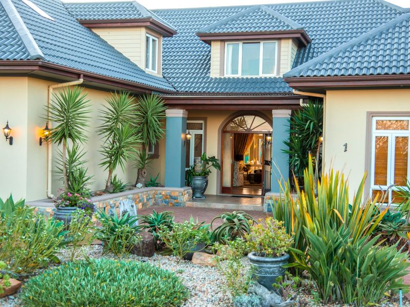 4 Bed House in Pezula Golf Estate for Sale - Photo 5