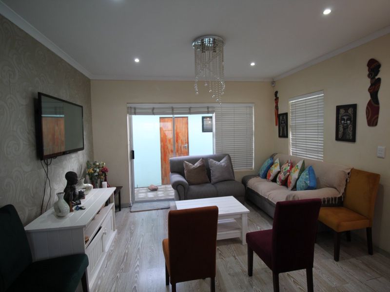 Lovely Cleary Estate Home for sale - Photo 5