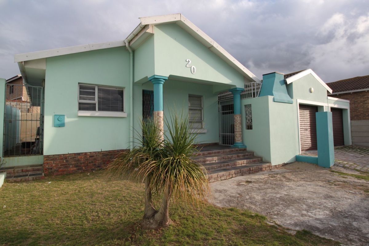 Lovely Cleary Estate Home for sale - Photo 2