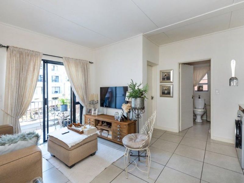 Modern 1-Bedroom Apartment with Luxury Lifestyle Features in The Reid, Linbro Park! - Photo 6