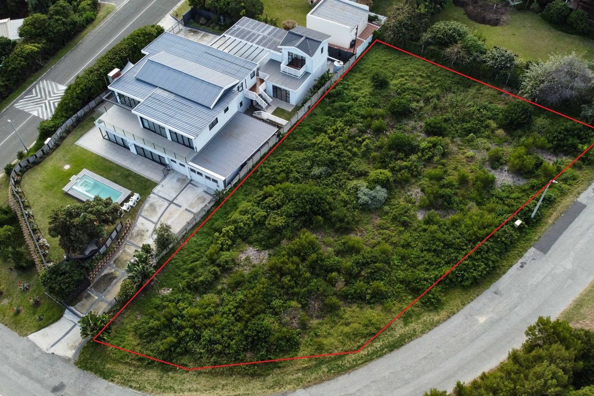 A Rare Coastal Gem in Brenton-on-Sea - Photo 5